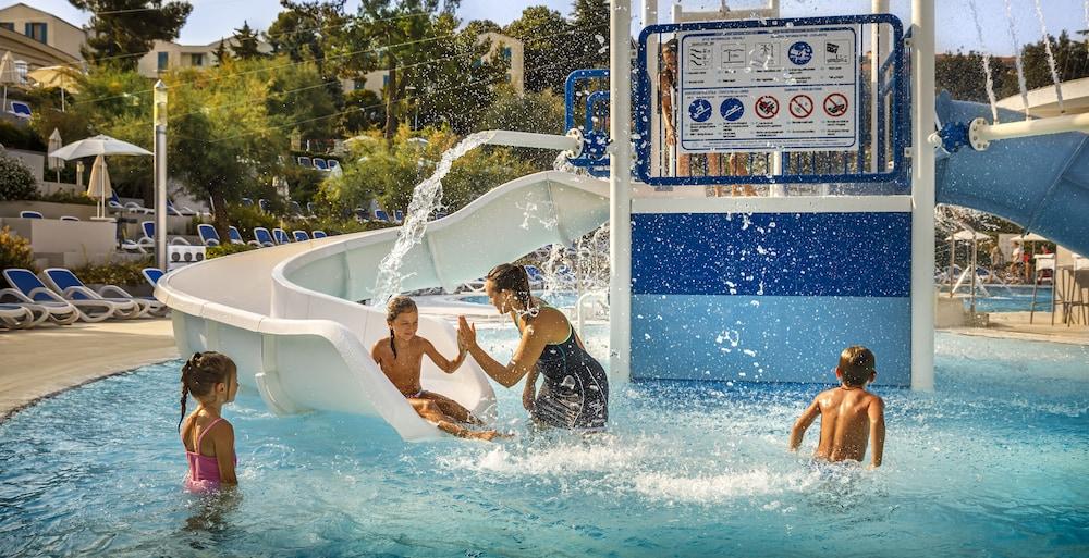 Maistra Select Belvedere Resort Върсар Екстериор снимка