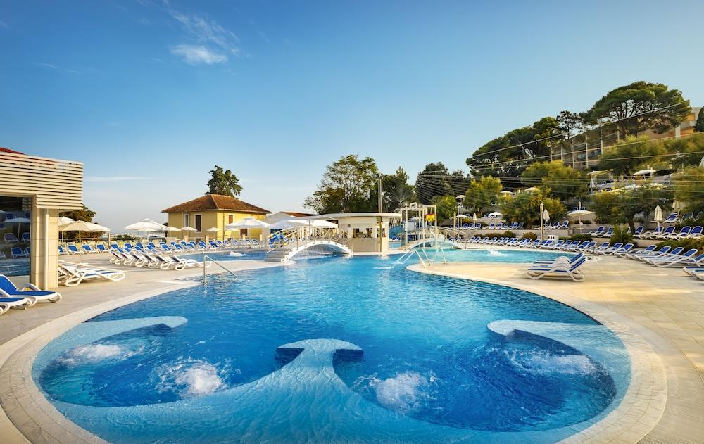 Maistra Select Belvedere Resort Върсар Екстериор снимка