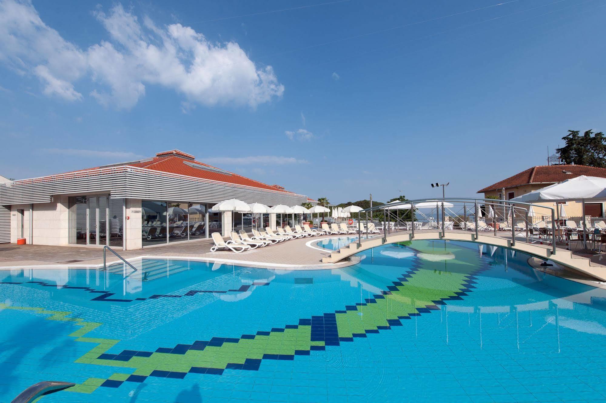 Maistra Select Belvedere Resort Върсар Екстериор снимка
